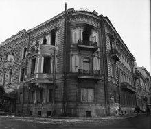После пожара снаружи: угол на набережную (набережная Кутузова, 4)